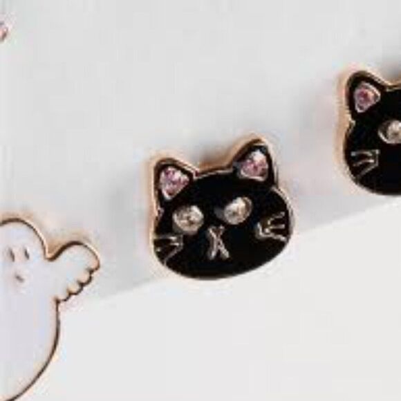 Torrid Spooky Ghost Stud Set Halloween - New - Picture 2 of 6